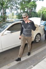 Hrithik Roshan snapped in Mumbai Airport on 25th Sept 2014